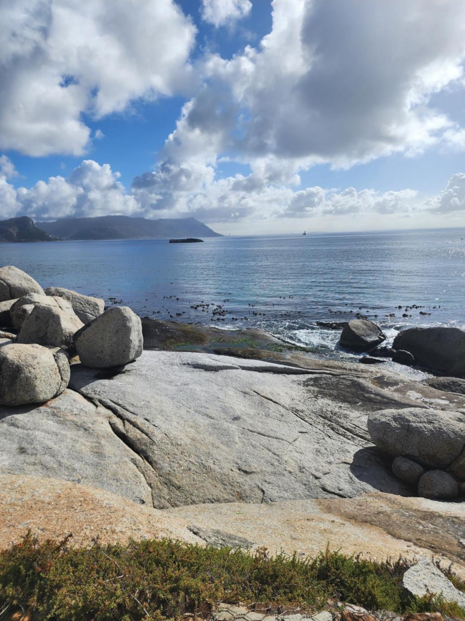 Boulders Blue Bed And Breakfast Саймонс-Таун Екстер'єр фото